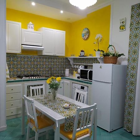 La Casa Di Mau Castellammare di Stabia Exterior foto